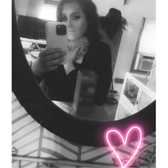 Meet your Posher, Samantha - Picture 3 of 4